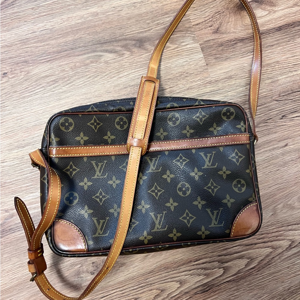 Louis Vuitton Trocadero 30
